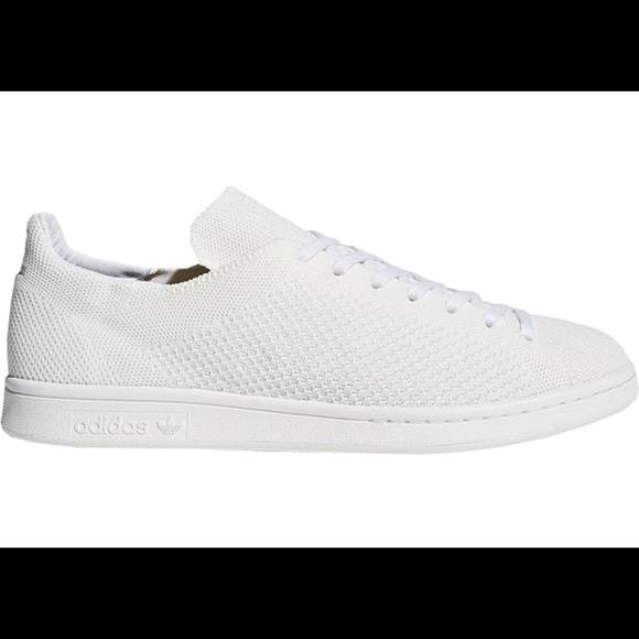 black stan smith